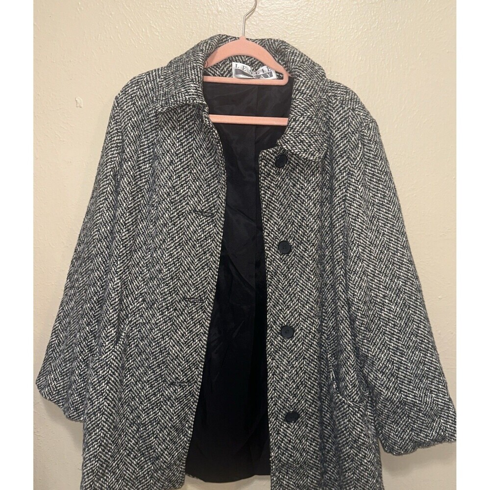 Leslie Fay Womens Medium Black‎ White Herringbone Tweed Button Front Coat Jacket